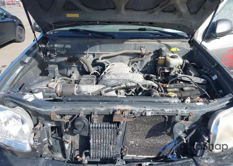 2004 Toyota Tundra Limited V8 z USA, uszkodzony, nr VIN 5TBDT48194S452876